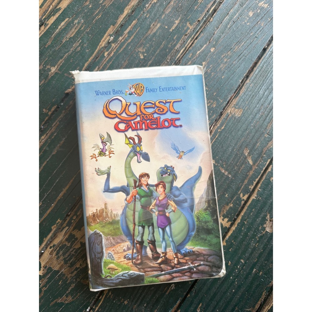 Quest for Camelot VHS 1998 Warner Bros Animated Fantasy Movie Clamshell Case
